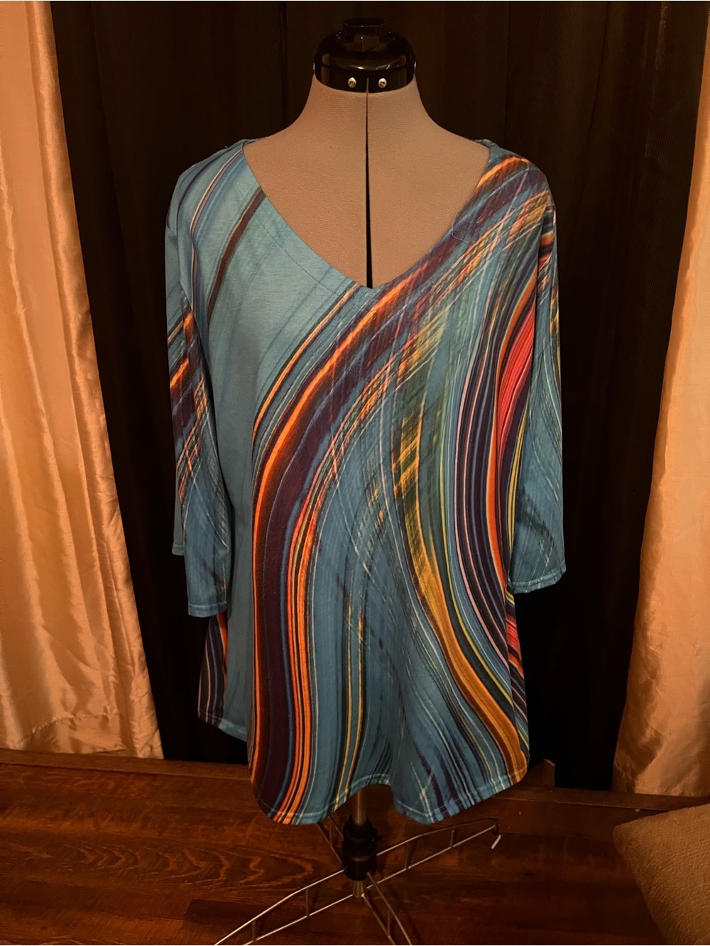 Women's Blue Multicolor V-Neck Tunic Top